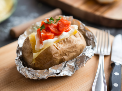 Comment cuire des pommes de terre nouvelles croustillantes au four comme chez le traiteur avec trois ingrédients